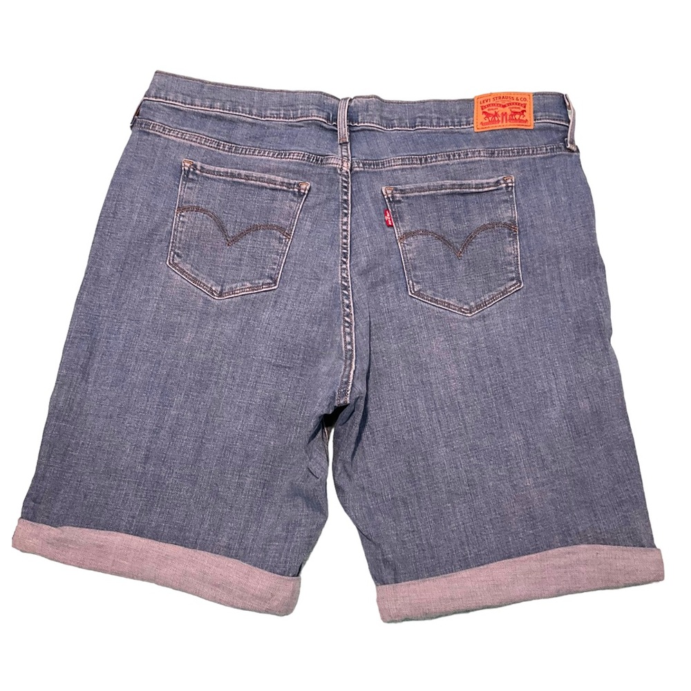 Levi’s Classic Bermuda Women’s Shorts Medium Wash Size 18W - Picture 4 of 16
